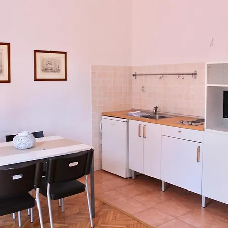 Mulini With Parking Apartmán *